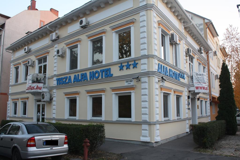 Tisza Alfa Hotel Szeged Buitenkant foto